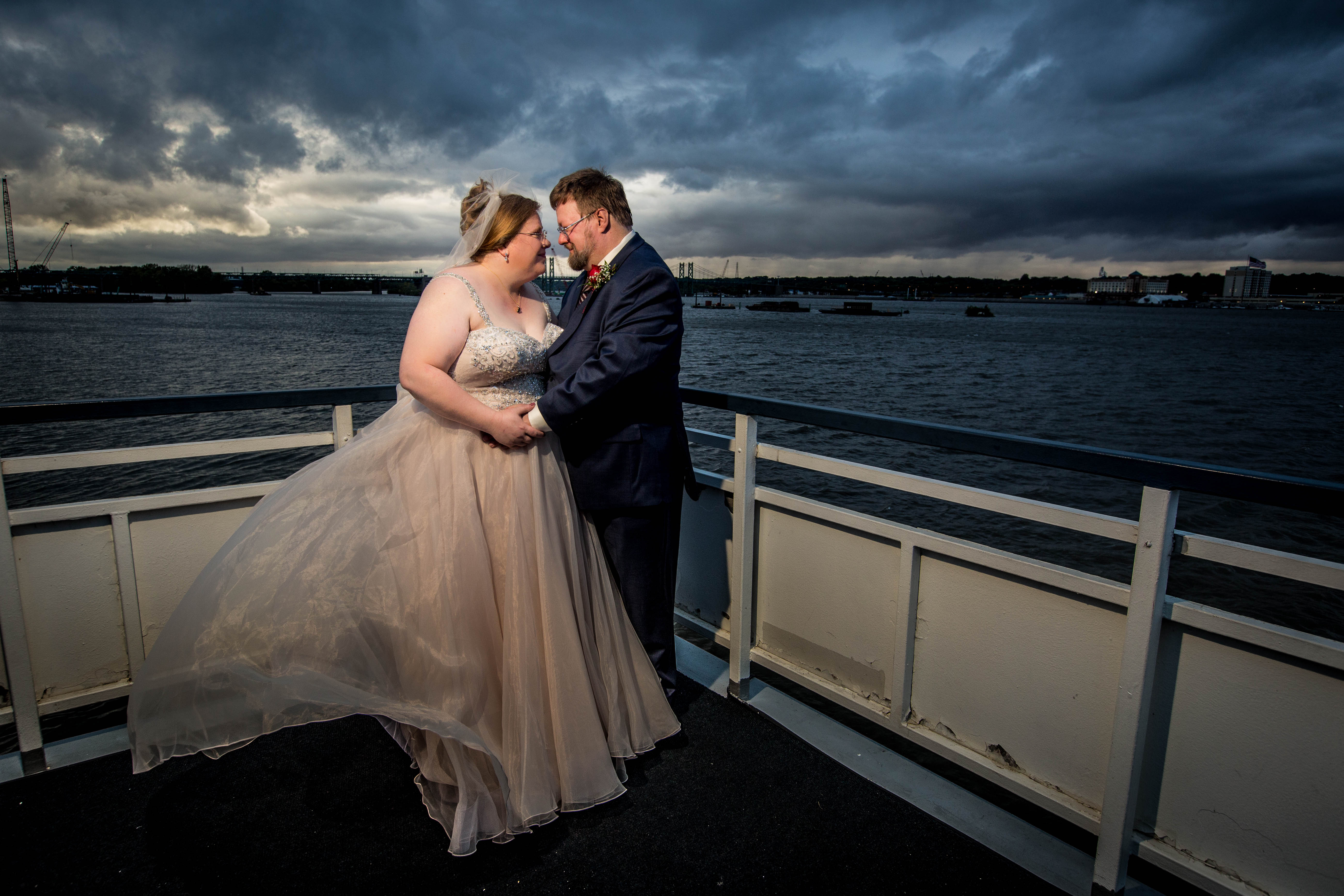 Quad Cities wedding Photographer - dramatic wedding photography