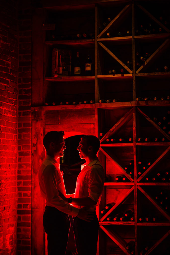 stone cliff winery wedding - dubuque - iowa - gay wedding - quad cities wedding photographer
